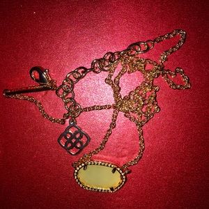 Kendra Scott necklace